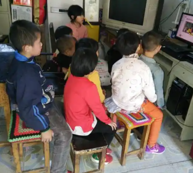 深挖教育渠道功用价值从教师团队学科精准教育两大中心场景下手 深挖教育渠道功用价值从教师团队学科精准教育两大中心场景下手